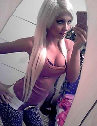 Busty amateur girlfriends displaying their big breasts
